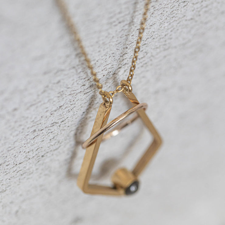Ring holder projection necklace
